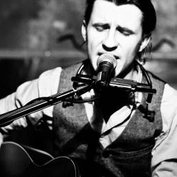 Musikmaschine-Mainz-Wiesbaden-Frankfurt-Darmstadt-Hamburg-konzerte-events-markt-festival-veranstaltungen-musik-live-booking-promo-kassettendeck-j-stone