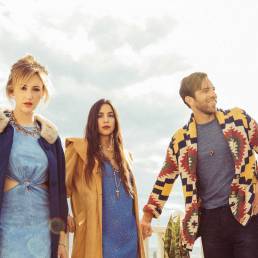 klein-aber-schick-musikmaschine-konzerte-band-buchen-booking-livemusik-karmic