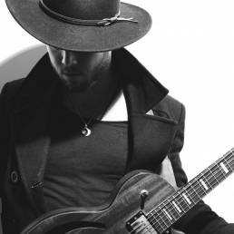 Klein-Aber-Schick-Immer-Montags-schick-und-schön-Mainz-Musikmaschine-Events-Veranstaltungen-Konzerte-Band-Bands-Buchen-Party-Feiern-Worth-Donnerstag-special